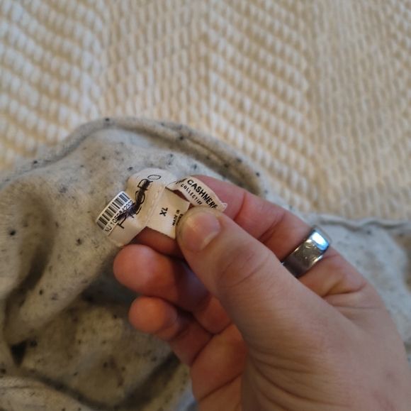 New Anthropologie Pilcro Cashmere Speckled Star Motif Sweater - Picture 5 of 6